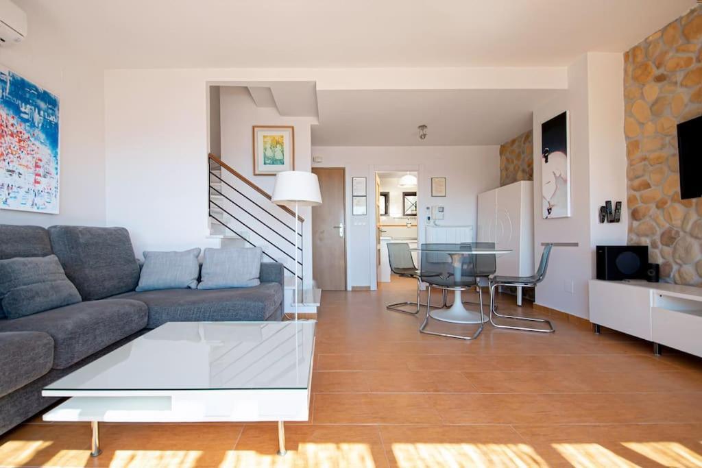 Sunny House With Great Sea Views, 3 Terraces, Private Heated Pool And Sauna La Herradura  Exterior photo